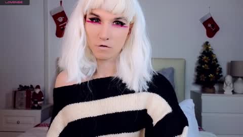 Snapshot of dorian_reed chatting on 01-09-25, 05:34 Helen my second account online show from 01-09-25, 05:34