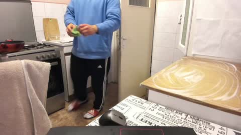 Snapshot of doriancretu95 chatting on 01-29-25, 08:56 menu below online show from 01-29-25, 08:56