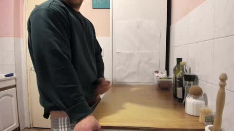 Snapshot of doriancretu95 chatting on 02-07-25, 04:03 menu below online show from 02-07-25, 04:03