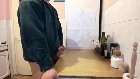 Snapshot of doriancretu95 chatting on 02-12-25, 01:16 menu below online show from 02-12-25, 01:16