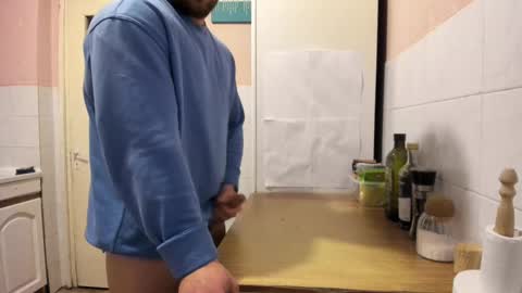 Snapshot of doriancretu95 chatting on 03-04-25, 03:37 menu below online show from 03-04-25, 03:37