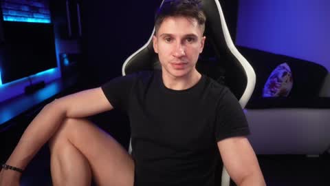 Dorian Reyes online show from 12-18-24, 10:46