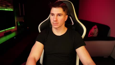 Dorian Reyes online show from 01-10-25, 04:01
