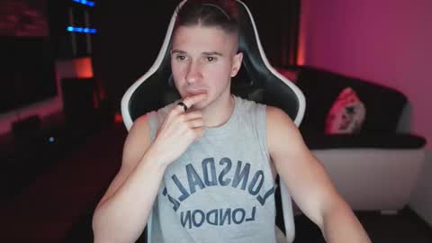 Dorian Reyes online show from 11-24-25, 10:42