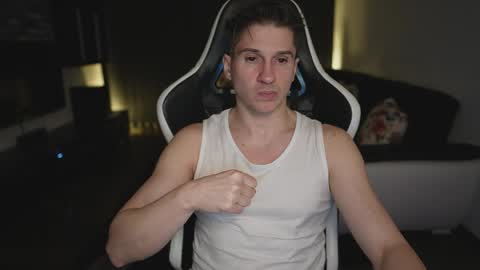 Dorian Reyes online show from 04-21-26, 01:42