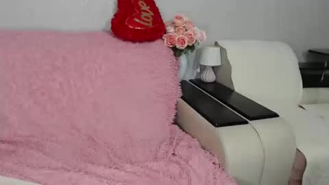 Snapshot of dorisbest chatting on 01-26-25, 05:23 DorisBest online show from 01-26-25, 05:23