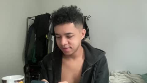 Snapshot of dotadinha chatting on 04-28-26, 02:55 dotadinha online show from 04-28-26, 02:55