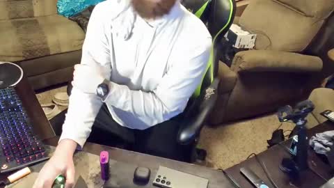 DotYourEyezez  online show from 12-12-24, 09:30