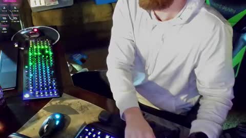 DotYourEyezez  online show from 01-04-25, 12:16