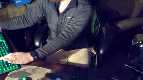 DotYourEyezez  online show from 01-08-25, 11:32