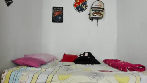 Snapshot of douglas_gallegos chatting on 12-14-24, 07:46 douglas_gallegos online show from 12-14-24, 07:46