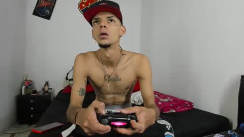 Snapshot of douglas_gallegos chatting on 01-15-25, 07:23 douglas_gallegos online show from 01-15-25, 07:23