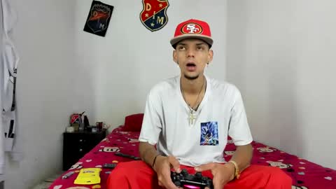 Snapshot of douglas_gallegos chatting on 01-19-25, 09:45 douglas_gallegos online show from 01-19-25, 09:45