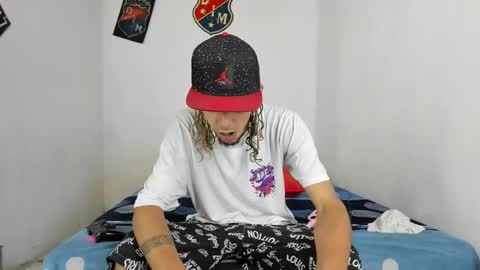 Snapshot of douglas_gallegos chatting on 02-01-25, 02:47 douglas_gallegos online show from 02-01-25, 02:47