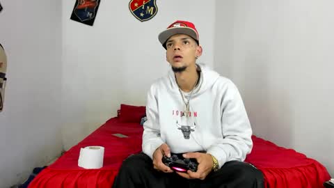 Snapshot of douglas_gallegos chatting on 02-16-25, 03:37 douglas_gallegos online show from 02-16-25, 03:37