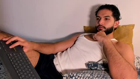 Snapshot of douglasskingjr chatting on 06-02-26, 02:41 douglasskingjr online show from 06-02-26, 02:41