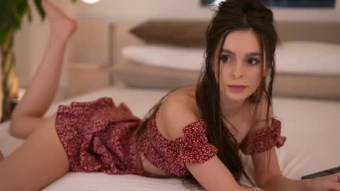    .         . online show from 11-15-25, 07:38