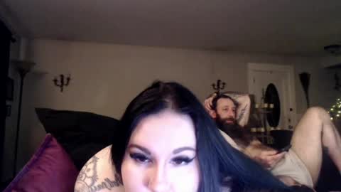 Snapshot of downwiththethiccness chatting on 06-15-26, 01:19 DownWithTheThiccness online show from 06-15-26, 01:19