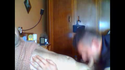 Snapshot of dr_house1 chatting on 09-17-25, 11:12 dr_house1 online show from 09-17-25, 11:12