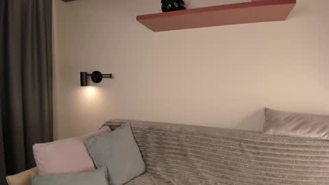 Mervin  online show from 02-21-25, 08:16