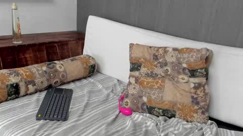 Lissa  Or DRACARYSS your dragon Queen  online show from 12-13-24, 01:01