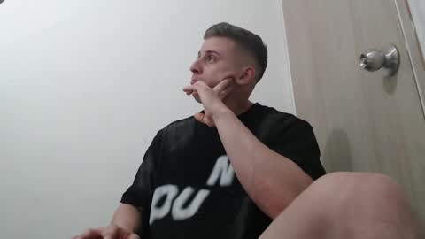 draco_boy2000 online show from 11-14-25, 09:35