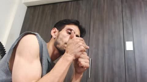 Snapshot of draco_dante chatting on 11-26-25, 06:53 charles online show from 11-26-25, 06:53