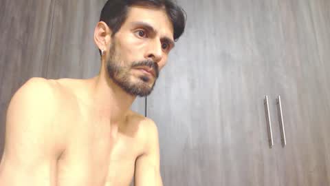 Snapshot of draco_dante chatting on 12-05-25, 01:47 charles online show from 12-05-25, 01:47