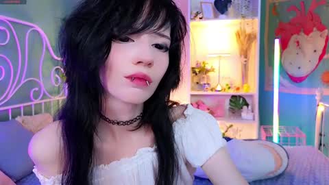 Snapshot of draculaura_ chatting on 12-06-24, 09:13 Draculaura online show from 12-06-24, 09:13