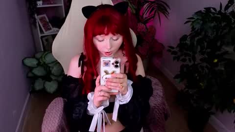Snapshot of draculaura_ chatting on 03-27-26, 01:44 Draculaura online show from 03-27-26, 01:44