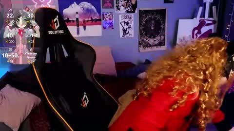 Snapshot of draculaura_ chatting on 05-22-26, 10:43 Draculaura online show from 05-22-26, 10:43