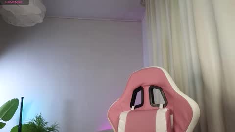 Snapshot of dragon_ink chatting on 12-02-25, 05:57 Lisbeth Salander online show from 12-02-25, 05:57