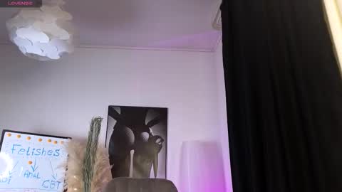 Lisbeth Salander online show from 02-02-26, 06:45