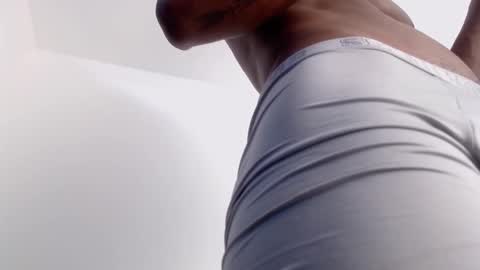 Drake 23 online show from 10-30-25, 01:45