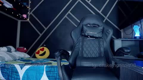 Drake online show from 03-05-26, 04:30