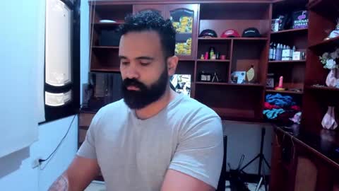 Snapshot of drako_argenti_ chatting on 12-02-24, 01:13 Drako online show from 12-02-24, 01:13