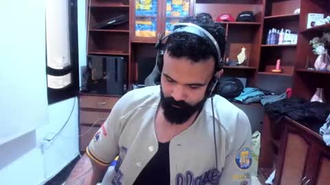 Snapshot of drako_argenti_ chatting on 12-22-24, 09:09 Drako online show from 12-22-24, 09:09