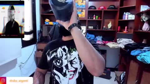 Snapshot of drako_argenti_ chatting on 01-07-25, 03:33 Drako online show from 01-07-25, 03:33