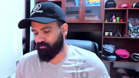 Snapshot of drako_argenti_ chatting on 01-31-25, 03:33 Drako online show from 01-31-25, 03:33