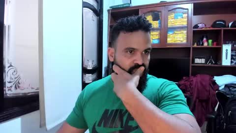 Snapshot of drako_argenti_ chatting on 02-13-25, 08:45 Drako online show from 02-13-25, 08:45