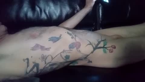 Snapshot of drbretholding chatting on 01-20-25, 02:01 Carsten Tenberg online show from 01-20-25, 02:01