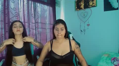 Snapshot of dream__girls69944 chatting on 06-18-26, 09:30 sharon online show from 06-18-26, 09:30