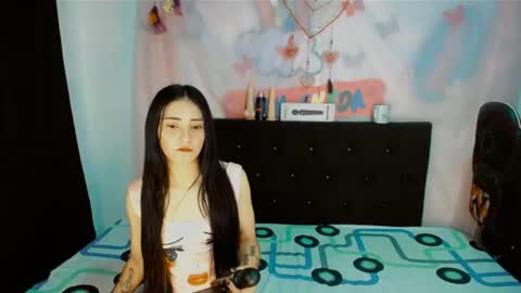 Snapshot of dream__girls69944 chatting on 07-31-26, 07:19 sharon online show from 07-31-26, 07:19