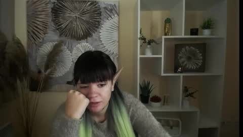 Snapshot of dream_caster_ chatting on 10-05-25, 12:36 dream caster online show from 10-05-25, 12:36