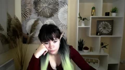 Snapshot of dream_caster_ chatting on 10-08-25, 10:13 dream caster online show from 10-08-25, 10:13