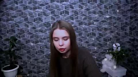 Mari online show from 11-17-25, 08:53