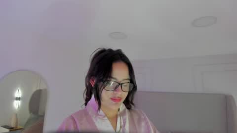 Snapshot of dream_nena chatting on 10-03-25, 04:09 N E N A online show from 10-03-25, 04:09