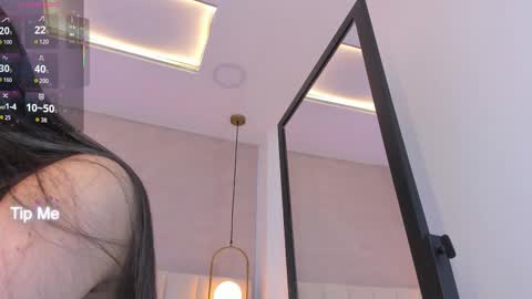 Snapshot of dream_nena chatting on 11-23-25, 08:19 N E N A online show from 11-23-25, 08:19