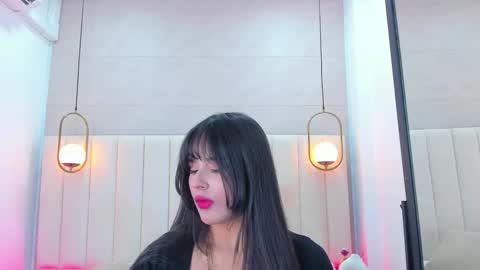 Snapshot of dream_nena chatting on 12-01-25, 07:41 N E N A online show from 12-01-25, 07:41