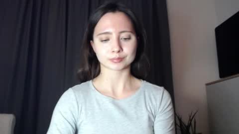 Snapshot of dream_nicole02 chatting on 01-10-26, 03:03 Nicole online show from 01-10-26, 03:03